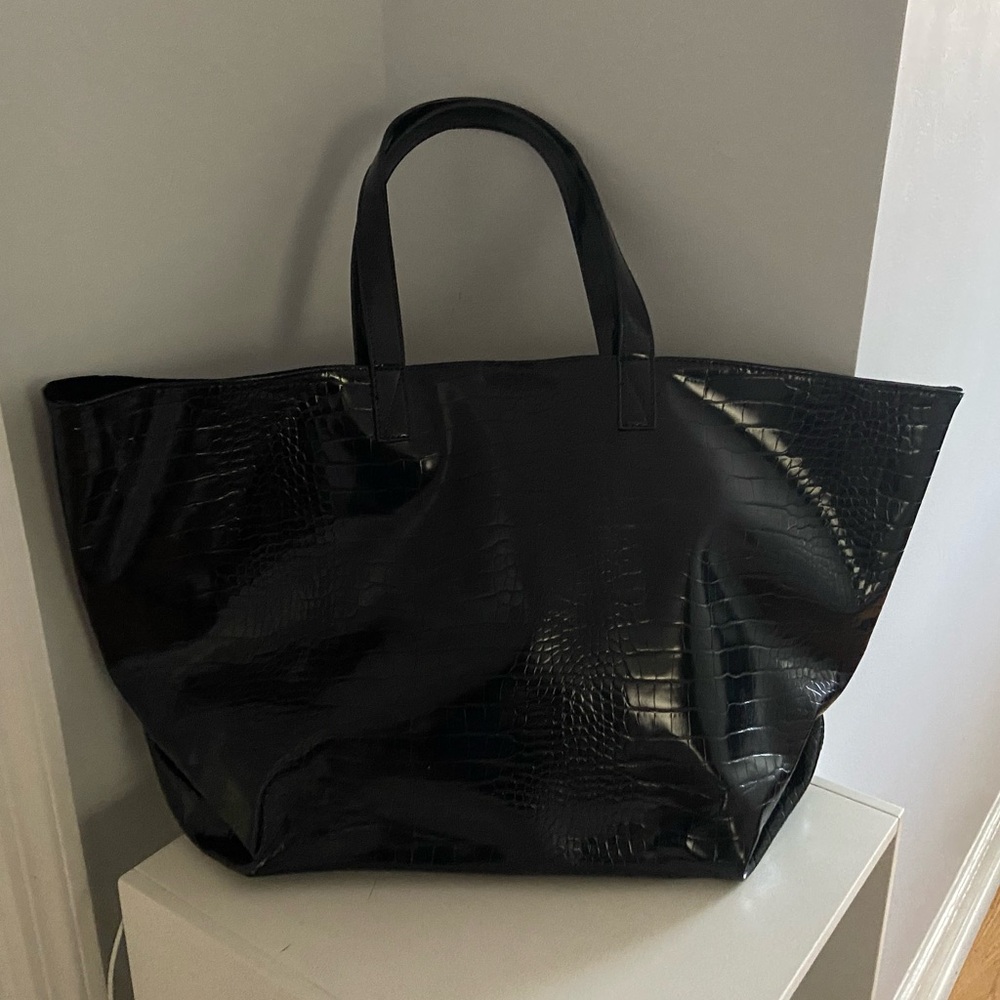 Aqua Black Purse
